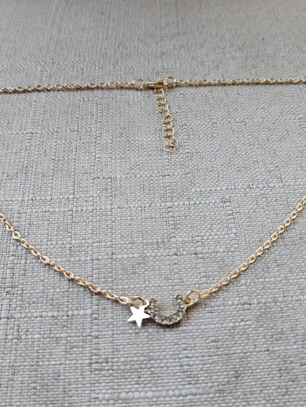 Crecent Moon Star pendant Necklace Gold Tone Fashion Jewelry Necklace New